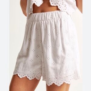 Abercrombie Linen Blend Pull On White Eyelet Shorts, M R